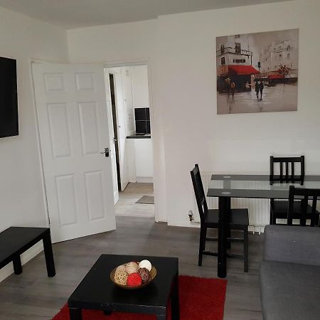 Barnfield Place Edgware Eksteriør bilde